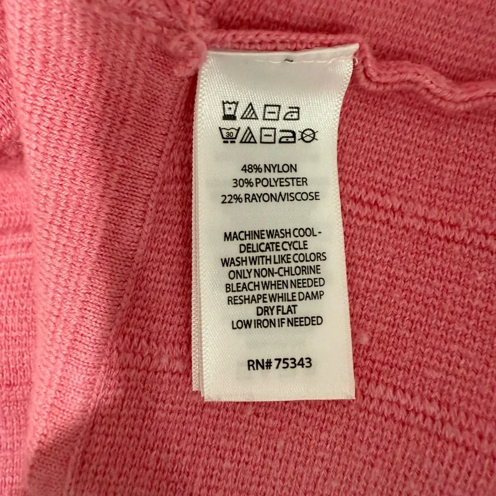 NEW Jessica Simpson Pink Barbiecore Sleeveless Knit Keyhole Top Size L NWOT - Picture 4 of 4